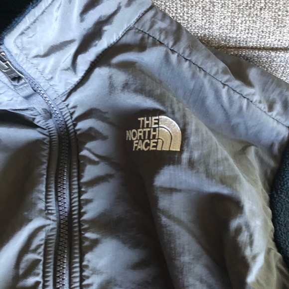 North face zip up fleece jacket - Picture 2 of 5